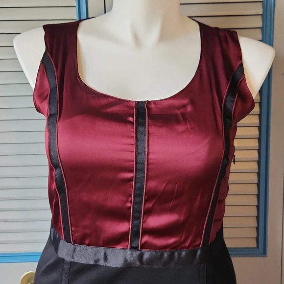 Dana Buchman Red & Black Sleeveless Dress - Picture 3 of 13